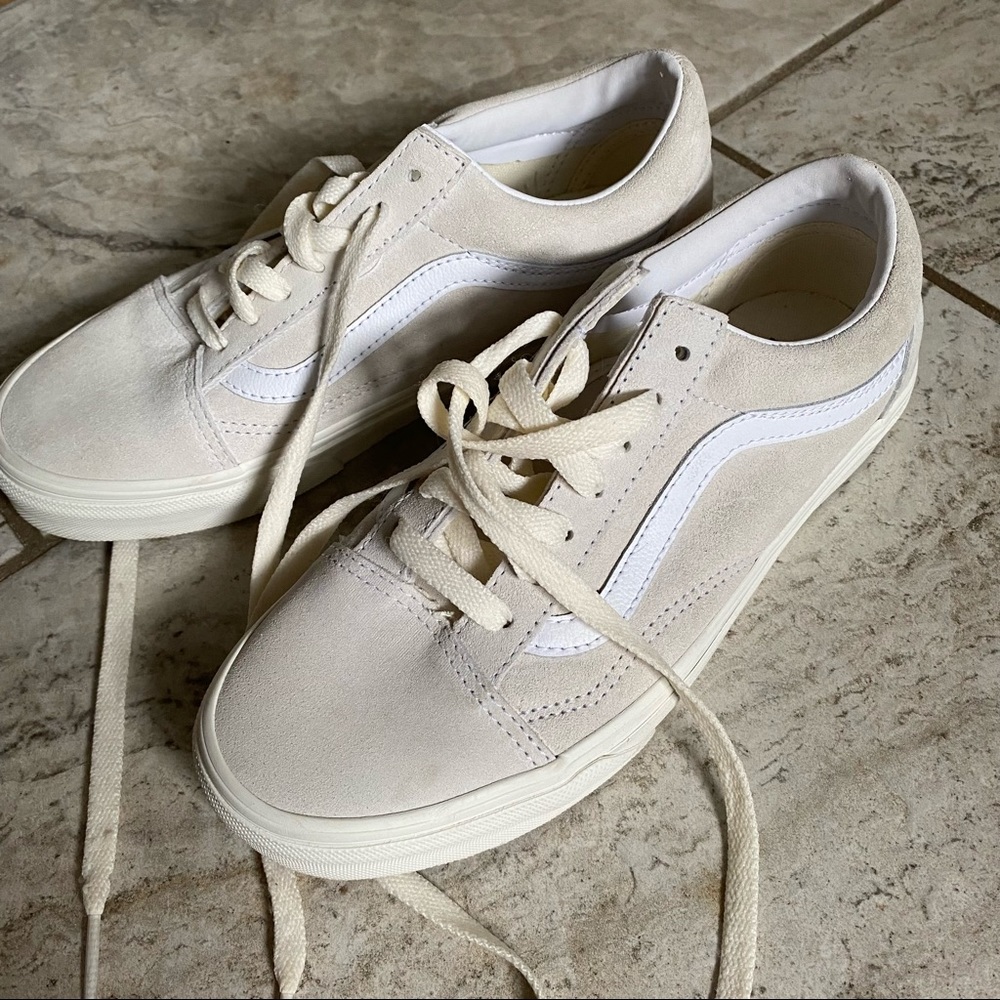 NWOT vans marshmallow suede old skool suede